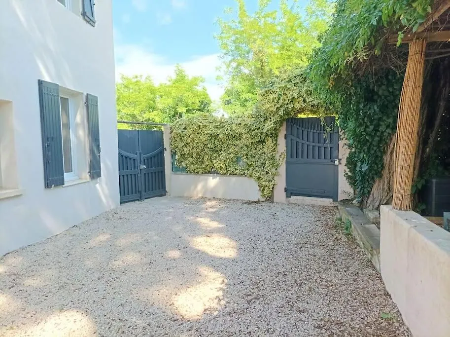 Maison T4 Jardin Parking Clim Villeneuve 0*, Villeneuve-les-Avignon